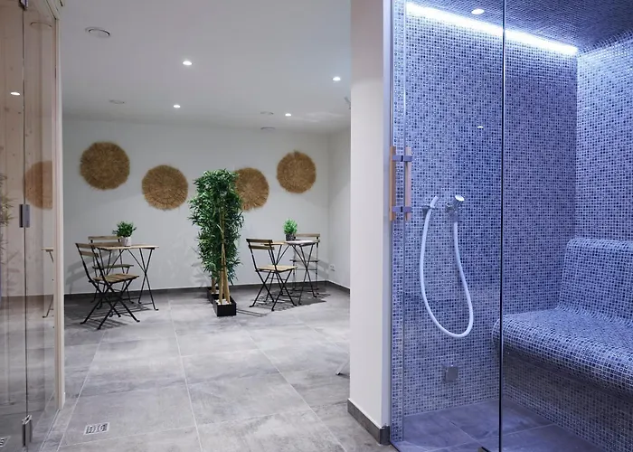 Bernstein & Breakfast 02 *